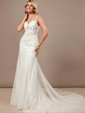 JJ's House White Lace Appliqué Bridal Gown with Train Sz 26